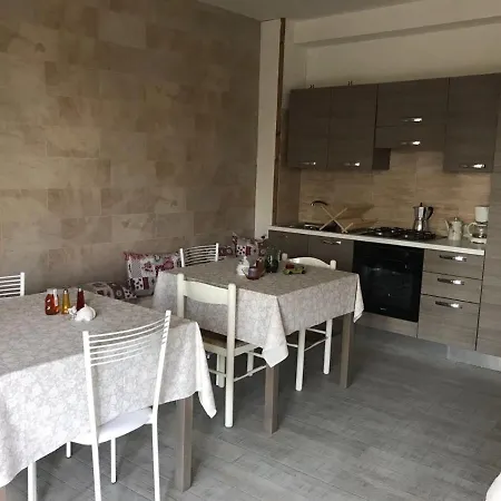 Juan Shabby House
