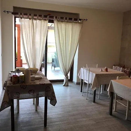Juan Shabby House Frühstückspension Siniscola